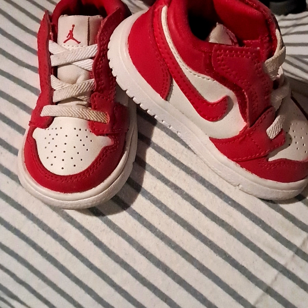 Nike toddler shoes